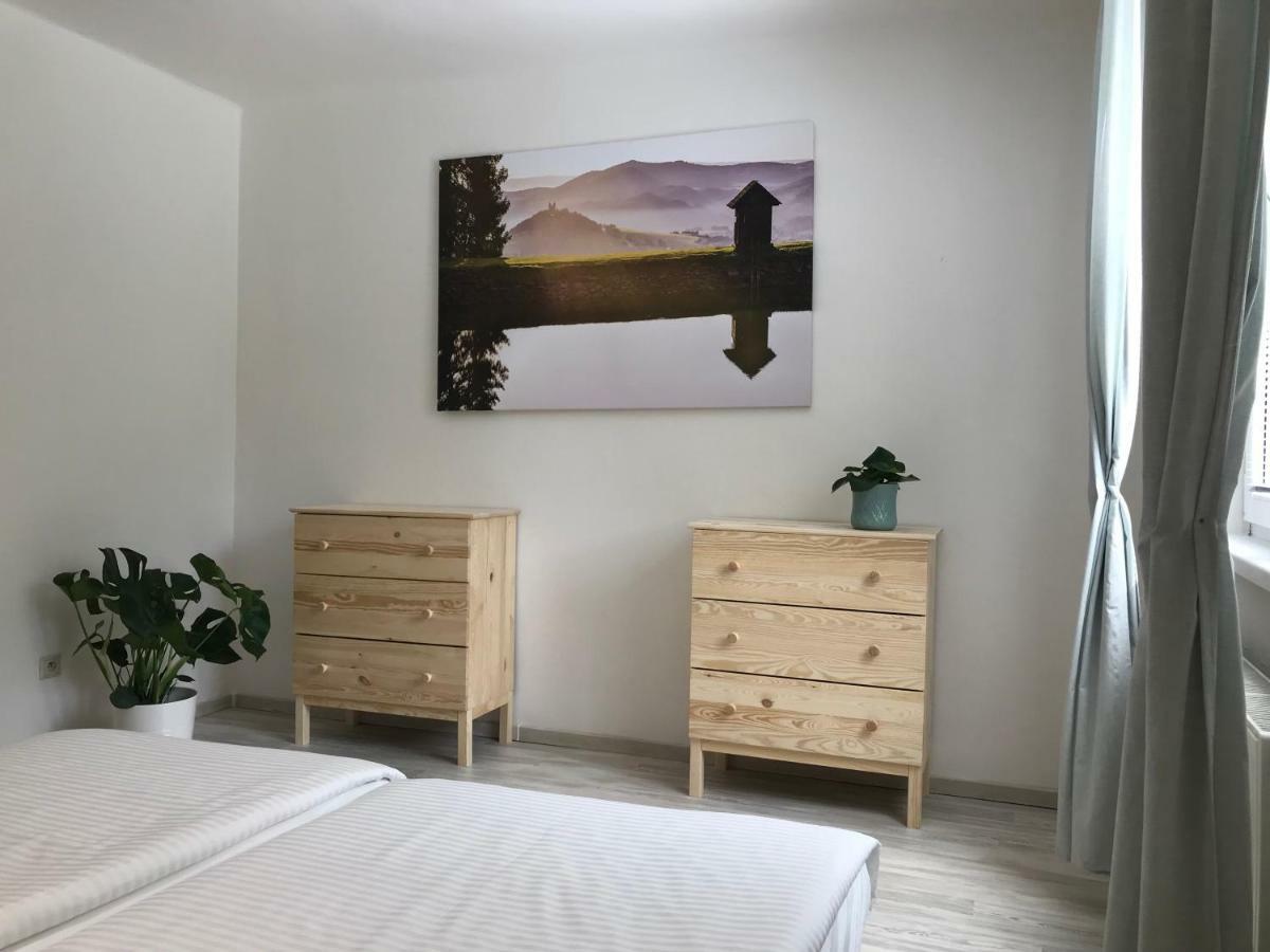 Apartman Hodrusa-Hamre エクステリア 写真
